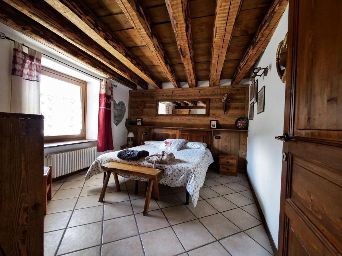 لا تْويلي B&B Le Cloux المظهر الخارجي الصورة